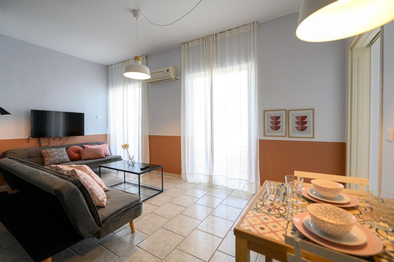 Apartment Kamari Seafront *