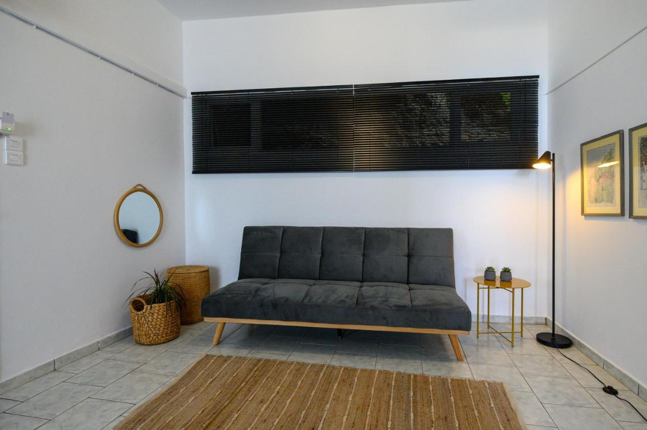 Apartment Kamari Seafront